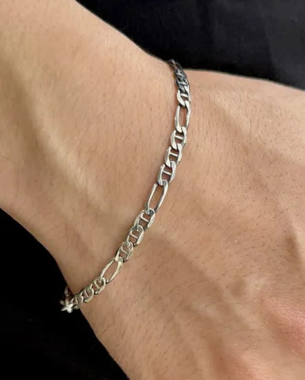 ANTIDOTE BUYERS CLUB | Stud Link Figaro Chain Bracelet