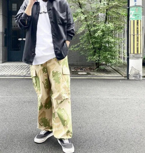 BEDWIN & THE HEARTBREAKERS | 10L CAMO CARGO PANTS "OLIVER"