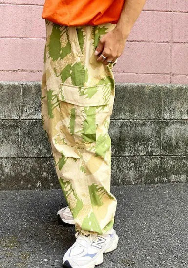 BEDWIN & THE HEARTBREAKERS | 10L CAMO CARGO PANTS "OLIVER"