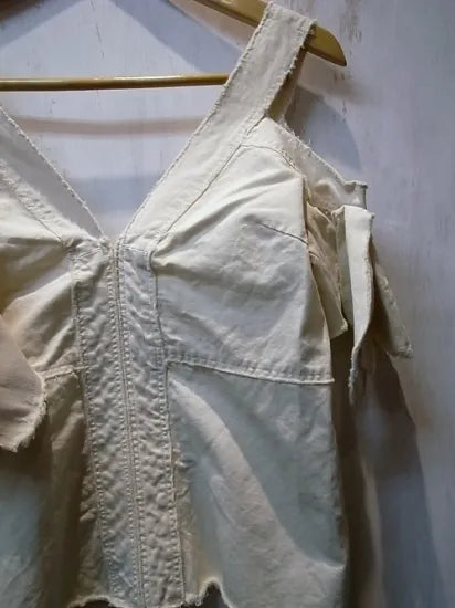 LI HUA | Open Shoulder Cut Off Blouse
