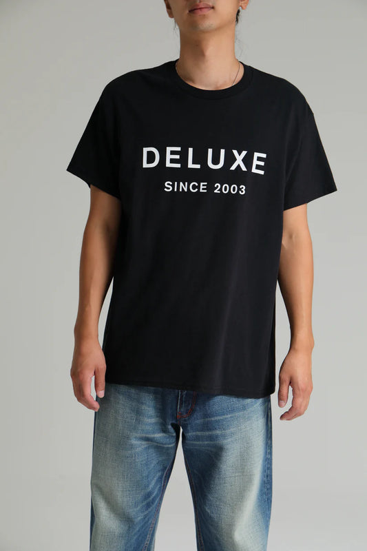 DELUXE | DELUXE LOGO TEE